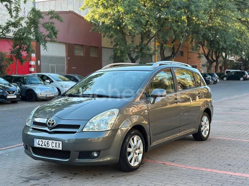 Gris / plata Usado 2004 Toyota Corolla Verso Sol Monovolumen | 4350 € (Buen precio) - Imagen 1/4