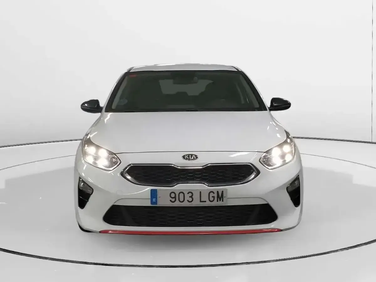 Usado Kia Ceed 101 CV (74 kW) 2020 Blanco Utilitario