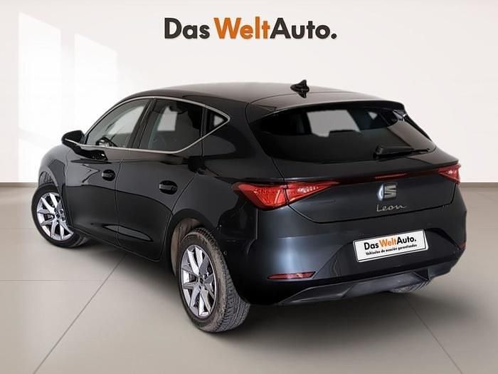 Usado Seat Leon Style 116 CV (85 kW) 2025 Gris