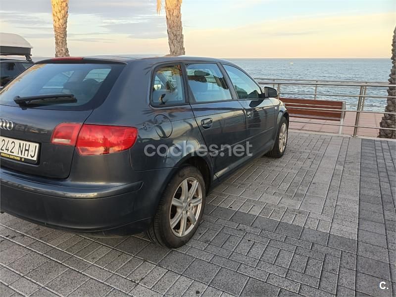 Usado Audi A3 Ambiente 140 CV (102 kW) 2007 Gris / plata Utilitario