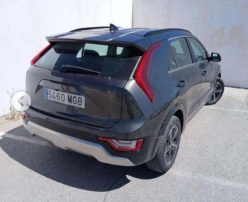 Usado Kia Niro 183 CV (134 kW) 2023 Gris SUV