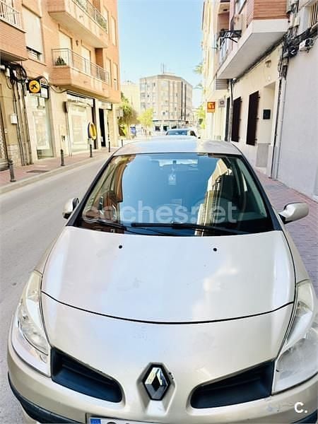 Usado Renault Clio II Rip Curl 85 CV (62 kW) 2008 Beige Berlina