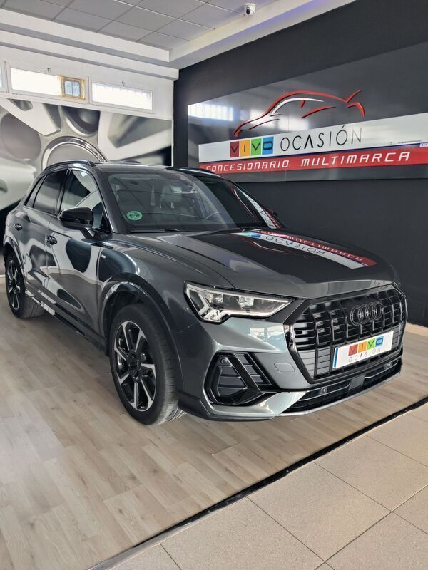 Gris Usado 2024 Audi Q3 Premium SUV | 42.950 € (Un poco caro) - Imagen 1/4