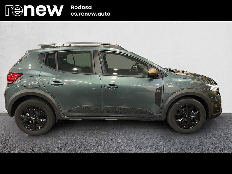 Usado Dacia Sandero Extreme 100 CV (73 kW) 2025 Verde Berlina