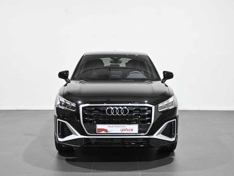 Usado Audi Q2 Ambiente 150 CV (110 kW) 2025 Negro SUV