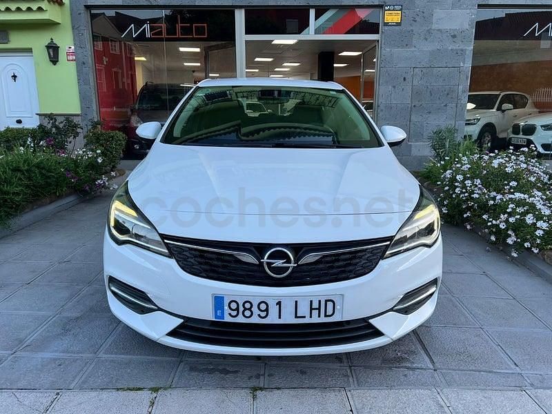 Usado Opel Astra 105 CV (77 kW) 2020 Blanco Berlina