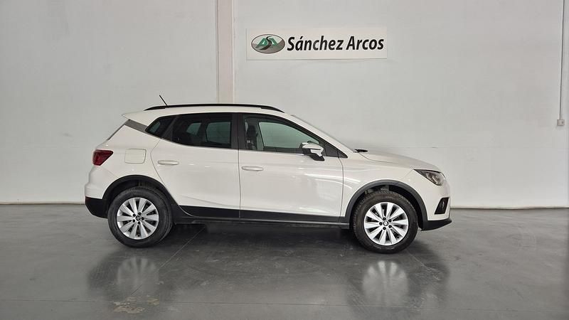 Usado Seat Arona Reference 95 CV (69 kW) 2019 Blanco SUV