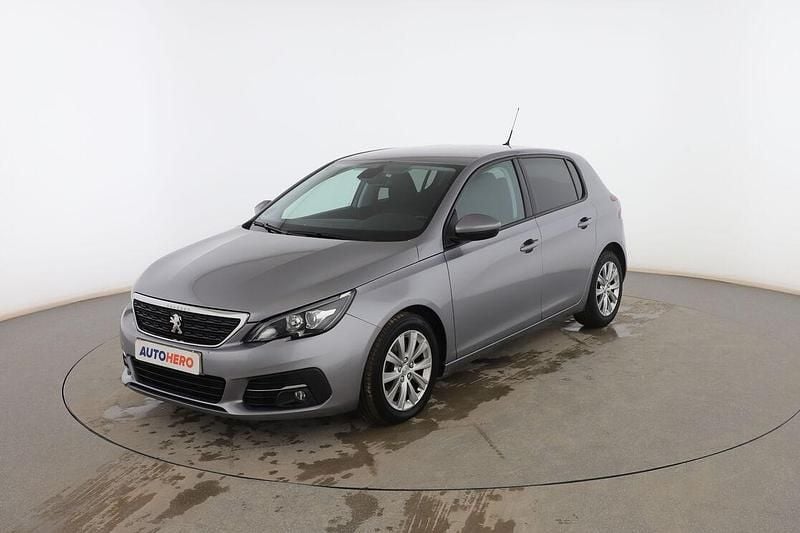 Usado Peugeot 308 Style 131 CV (96 kW) 2018 Gris Berlina