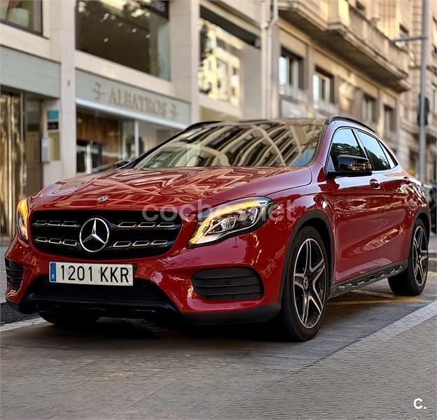 Usado Mercedes GLA200 136 CV (100 kW) 2018 Rojo SUV