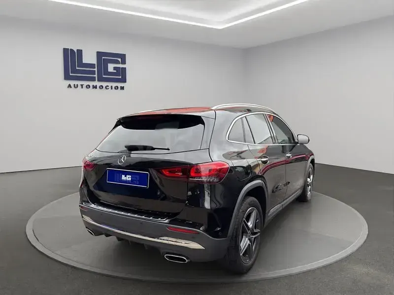 Usado Mercedes GLA250 218 CV (160 kW) 2021 Negro SUV