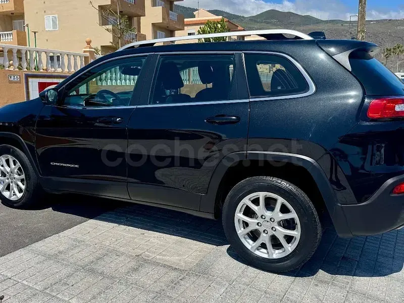 Usado Jeep Cherokee Limited 140 CV (102 kW) 2014 Negro SUV