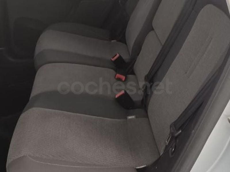 Usado Seat Altea XL Style 105 CV (77 kW) 2010 Gris / plata Monovolumen