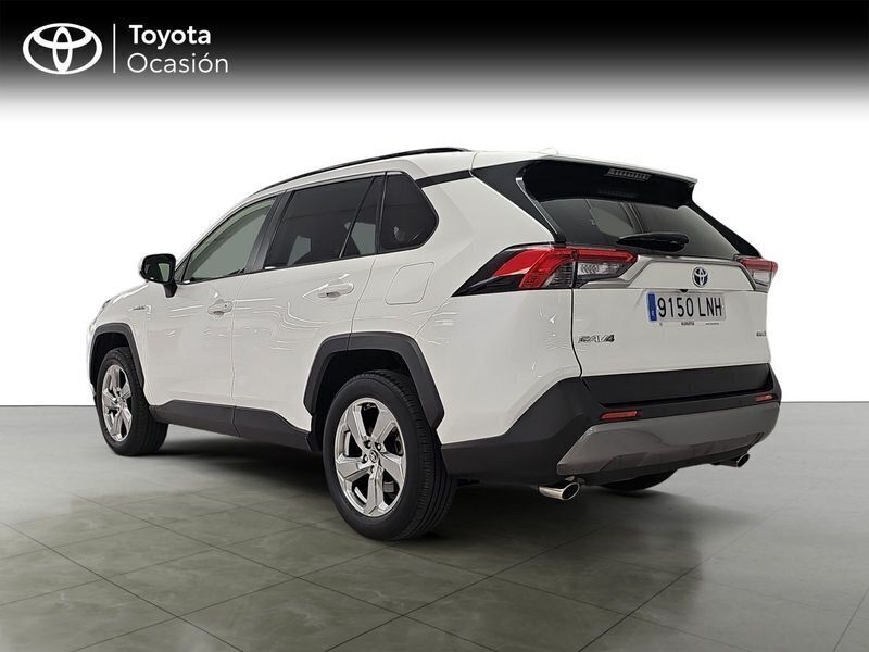 Usado Toyota RAV4 Advance 218 CV (160 kW) 2021 Blanco SUV