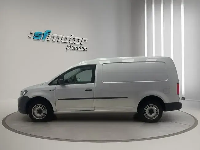 Usado VW Caddy Maxi 102 CV (75 kW) 2020 Gris Monovolumen