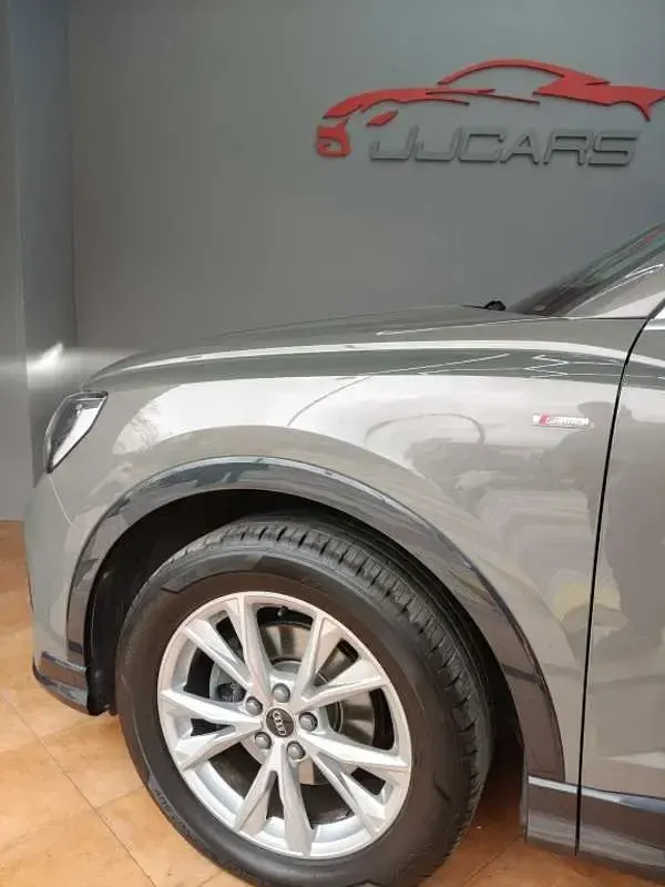 Usado Audi Q3 Sportback Advanced 150 CV (110 kW) 2021 Gris SUV