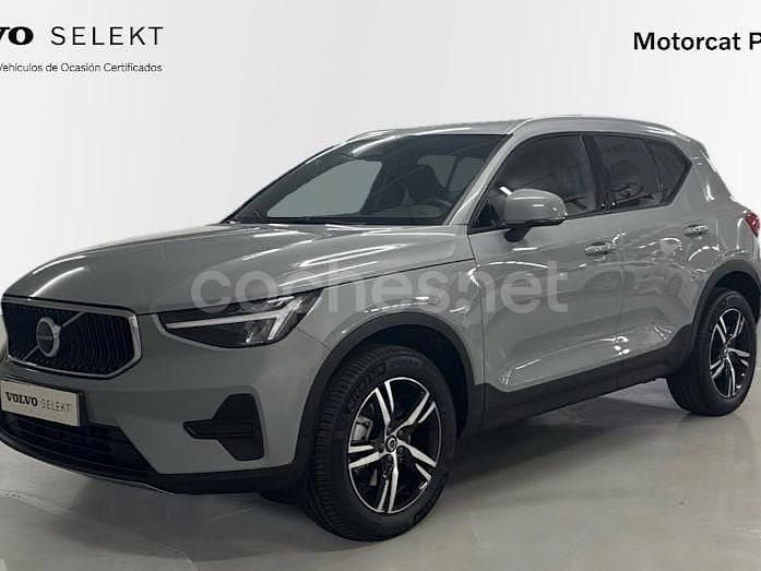 Gris / plata Nuevo 2025 Volvo XC40 Core SUV | 38.500 € (Precio justo) - Imagen 1/4