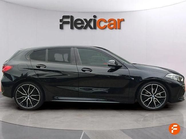 Usado BMW 118 136 CV (100 kW) 2022 Negro Utilitario