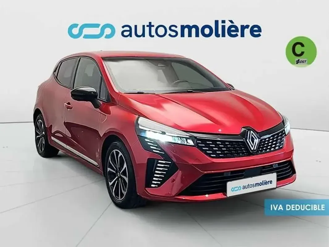 Usado Renault Clio Techno 91 CV (66 kW) 2024 Rojo Utilitario