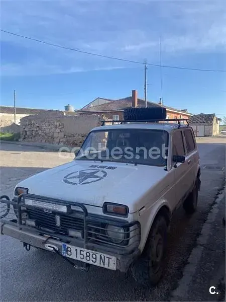 Usado Lada niva 78 CV (57 kW) 1994 Blanco SUV