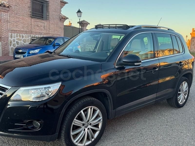 Usado VW Tiguan 140 HP (102 kW) 2008 Preto SUV