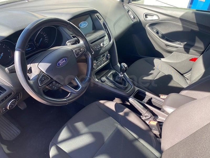 Usado Ford Focus Trend 95 CV (69 kW) 2018 Blanco Berlina