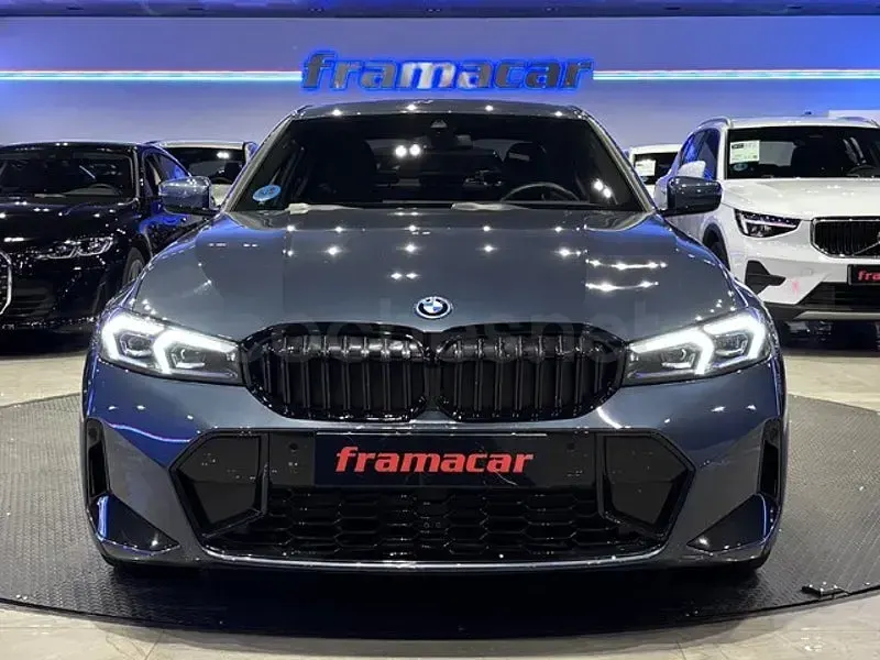 Usado BMW 330e Comfort Edition 292 CV (214 kW) 2025 Azul Berlina