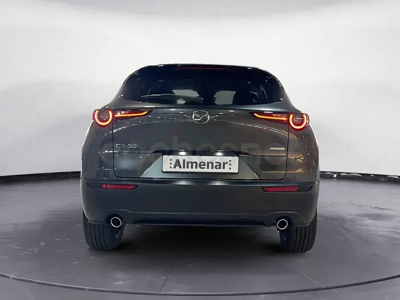 Usado Mazda CX-30 Exclusive-Line 140 CV (102 kW) 2025 Gris / plata SUV