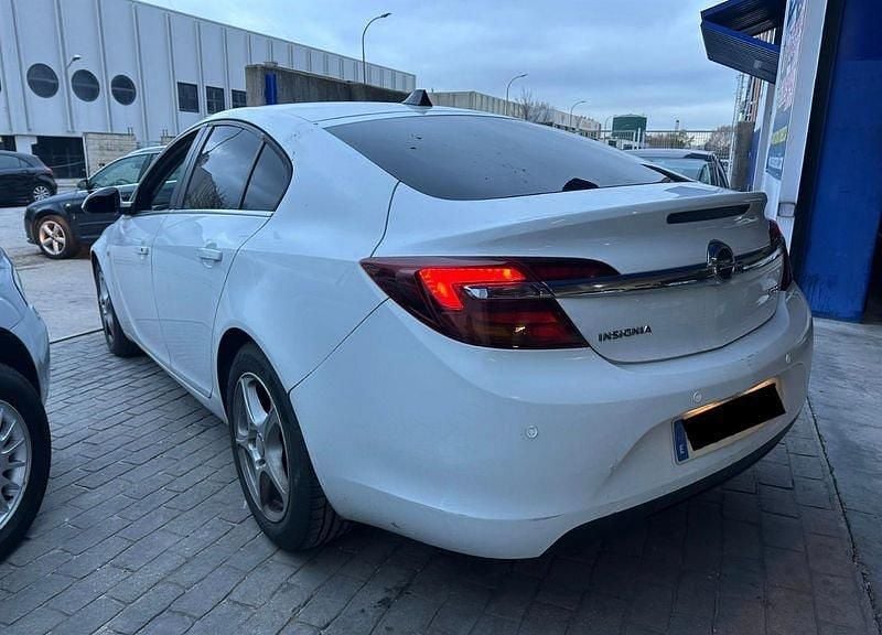 Usado Opel Insignia Excellence 136 CV (100 kW) 2016 Blanco