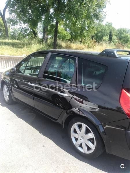 Negro Usado 2007 Renault Scénic II Dynamique Monovolumen | 1800 € (Precio justo) - Imagen 1/4