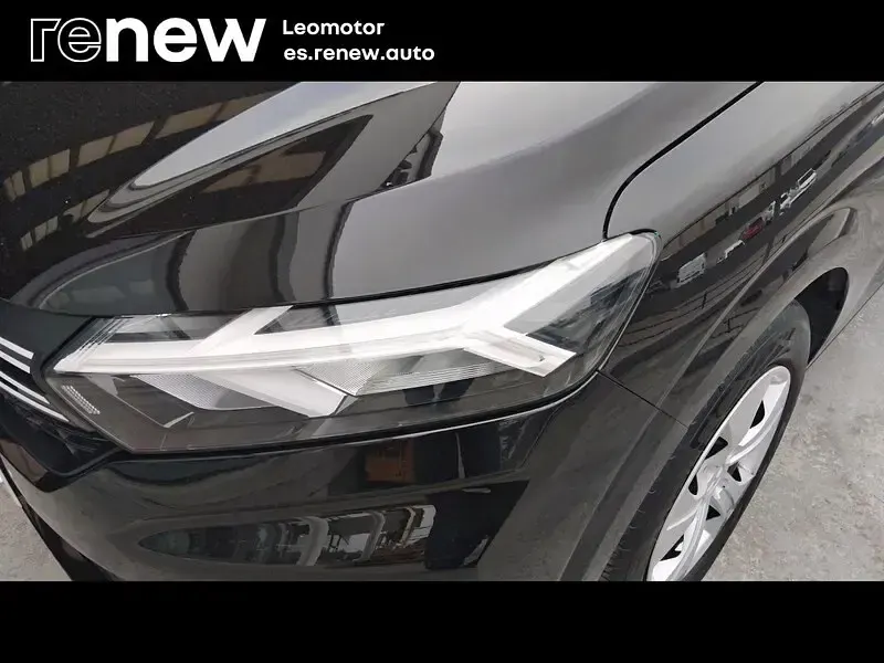 Usado Dacia Sandero Essentiel 100 CV (73 kW) 2024 Negro Berlina