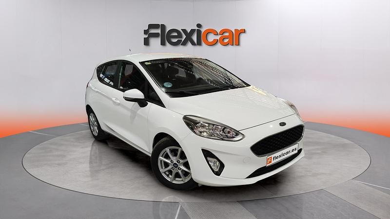 Usado Ford Fiesta Trend 85 CV (62 kW) 2018 Blanco Utilitario