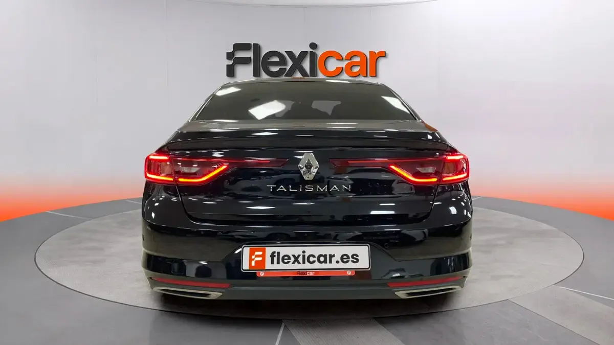 Usado Renault Talisman LIMITED 131 CV (96 kW) 2017 Negro Berlina
