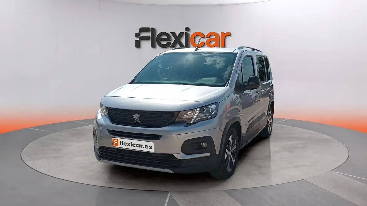 Usado Peugeot Rifter GT 131 CV (96 kW) 2023 Gris Monovolumen
