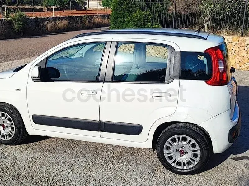 Usado Fiat Panda Pop 69 CV (50 kW) 2014 Blanco Utilitario