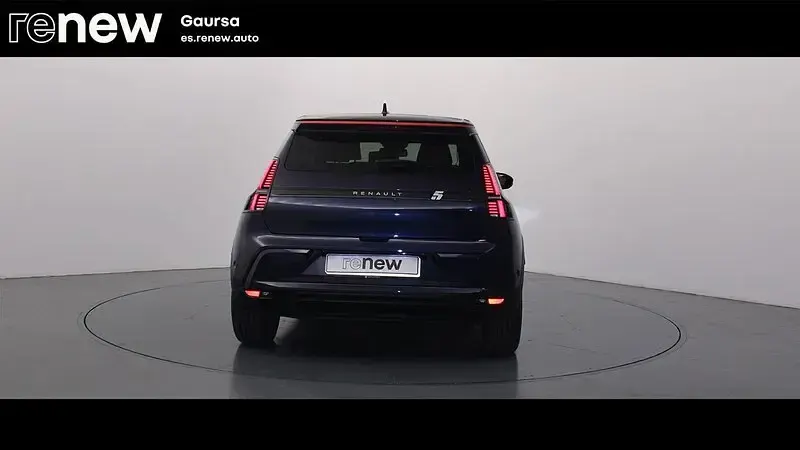 Käytetty Renault R5 Techno 89 kW (122 HP) 2025 Musta Viistoperä