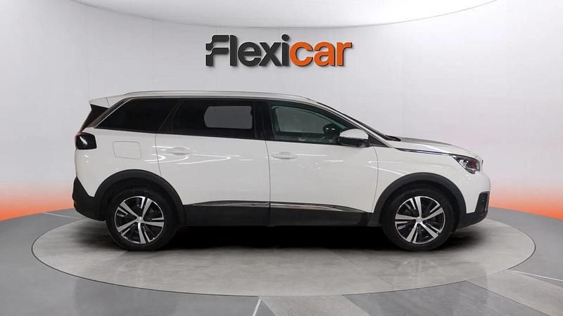 Usado Peugeot 5008 Style 131 CV (96 kW) 2017 Blanco Monovolumen