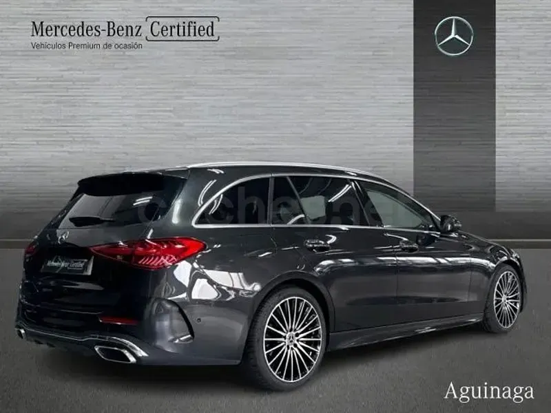 Usado Mercedes C220 197 CV (144 kW) 2025 Gris / plata Familiar