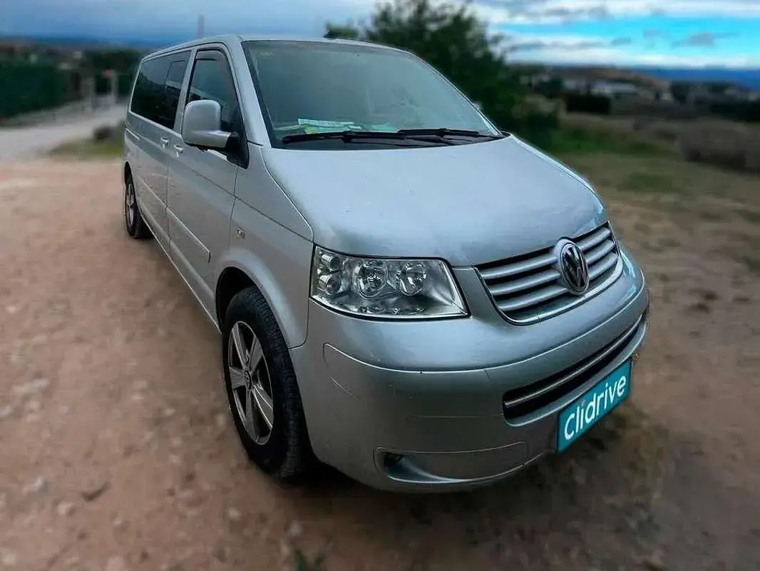 Usado VW Multivan Comfortline 131 CV (96 kW) 2005 Gris Monovolumen