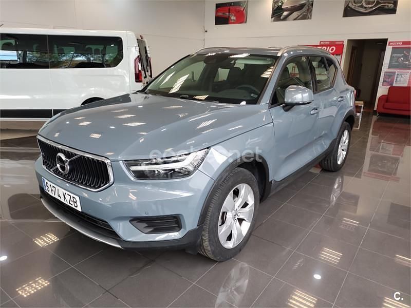 Usado Volvo XC40 Business Edition 163 CV (119 kW) 2019 Gris / plata SUV