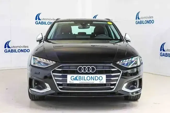 Usado Audi A4 Advanced Plus 204 CV (150 kW) 2022 Negro Familiar