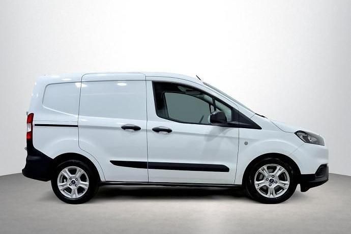 Usado Ford Transit Trend 100 CV (73 kW) 2023 Berlina