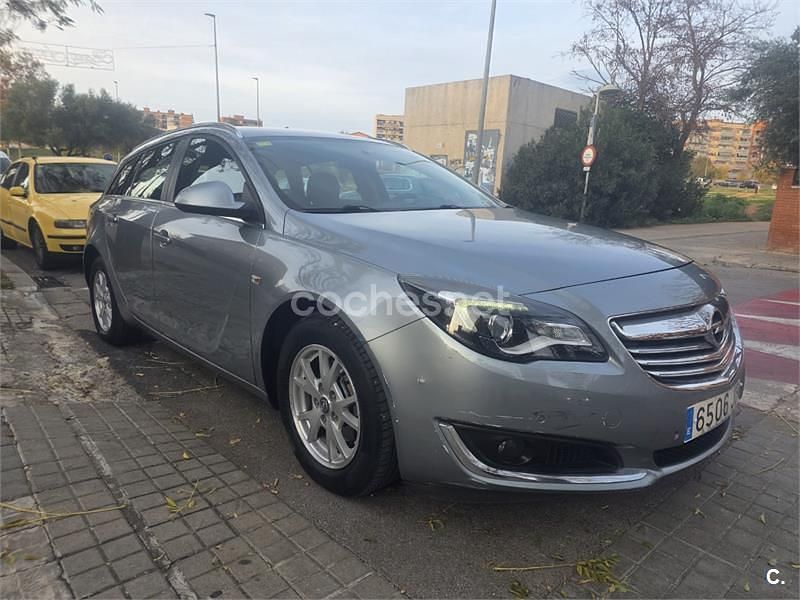 Gris / plata Usado 2014 Opel Insignia Business Familiar | 3999 € (Buen precio) - Imagen 1/4