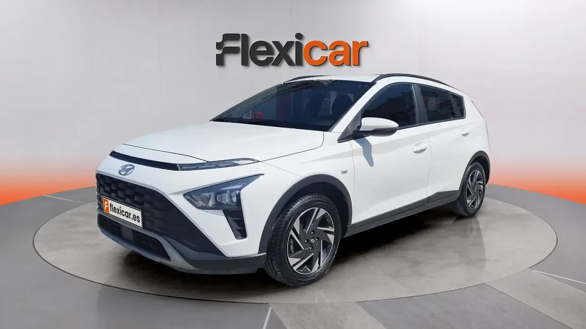 Usado Hyundai Bayon 101 CV (74 kW) 2023 Blanco SUV
