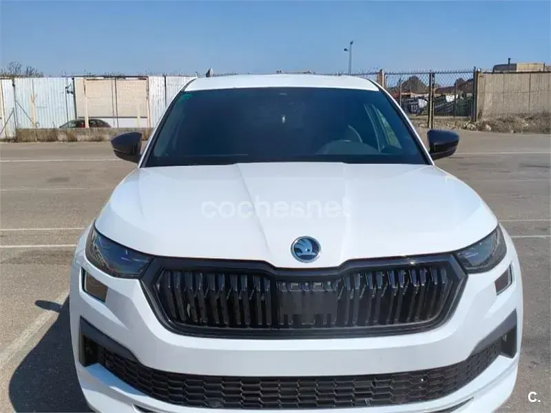 Usado Skoda Kodiaq SportLine 150 CV (110 kW) 2022 Blanco SUV