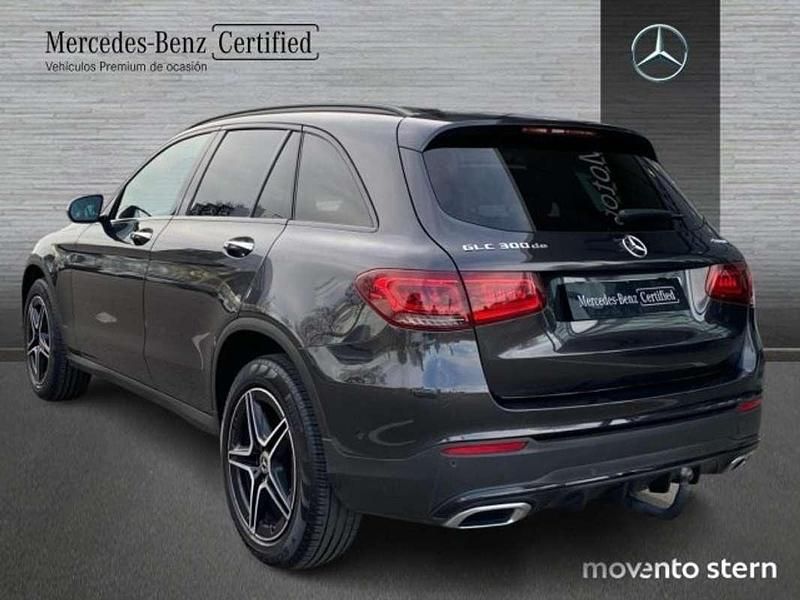 Usado Mercedes GLC300 306 CV (225 kW) 2021 Gris Utilitario