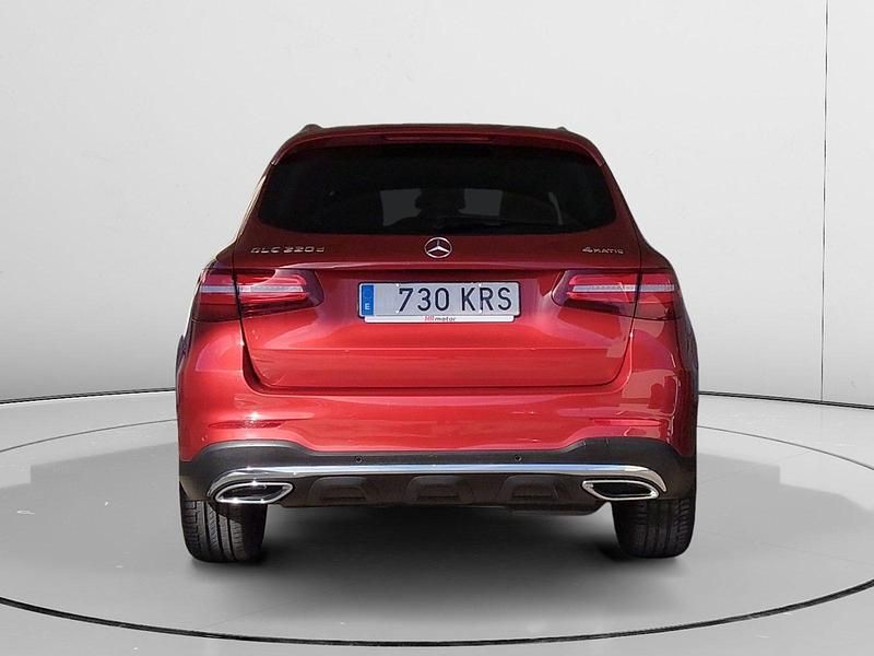 Usado Mercedes GLC220 AMG line 170 CV (125 kW) 2018 Rojo SUV