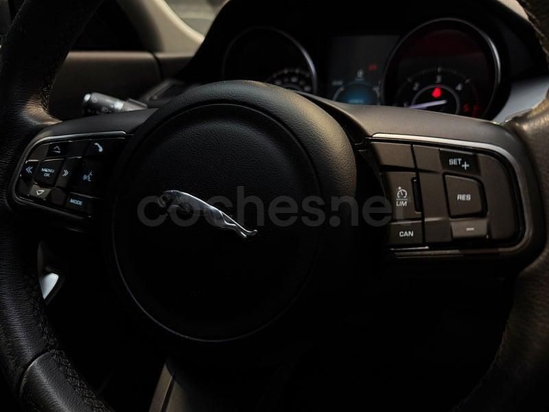 Usado Jaguar E-Pace 150 CV (110 kW) 2020 Blanco SUV