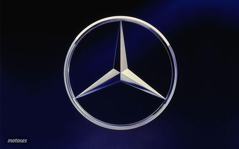Gris / plateado Usado 2025 Mercedes GLC300e Coupe | 57.490 € (Super precio) - Imagen 1/1