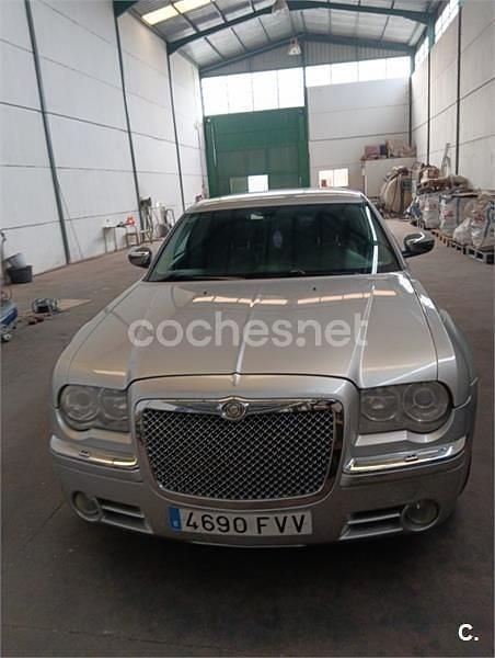 Usado Chrysler 300C Touring 253 CV (186 kW) 2008 Gris / plata Familiar