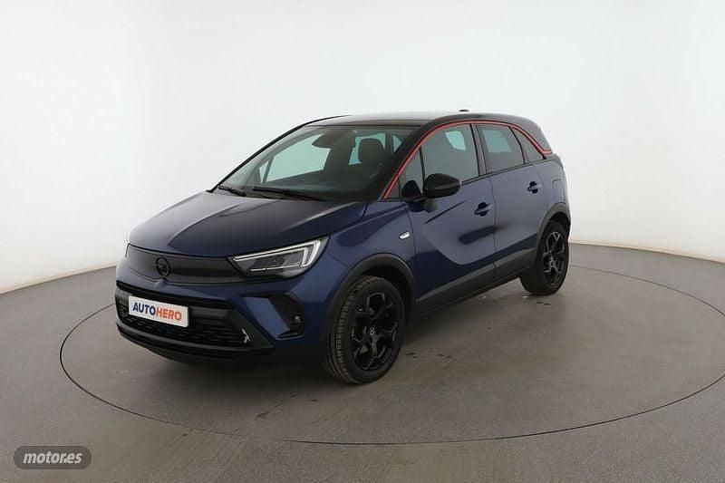 Usado Opel Crossland X GS Line 110 CV (80 kW) 2022 Azul SUV
